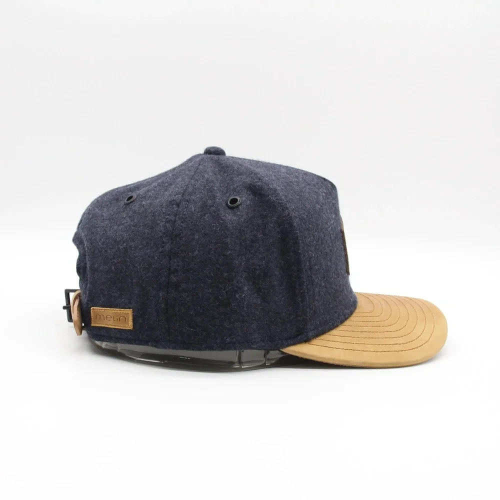 Melin Odyssey Scout Thermal Strapback in Navy - Picture 4 of 10